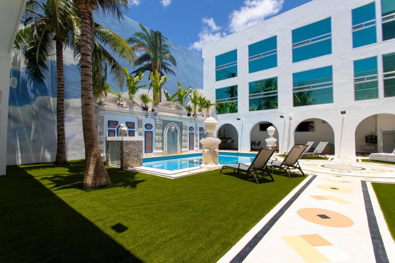 Babylon Village * Playa del Carmen