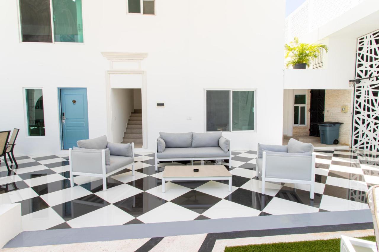 Babylon Village Apartment *