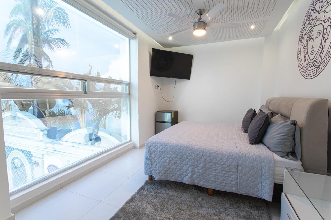 Babylon Village Apartment